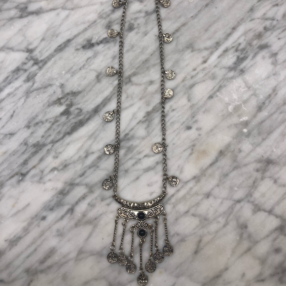 Silver metal boho/hippie necklace